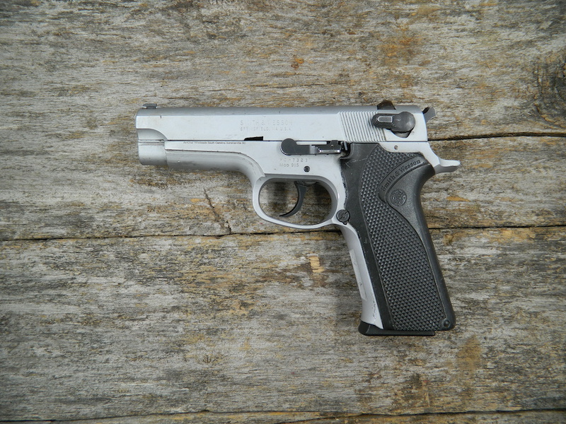 smith and wesson model 915 manual transfer
